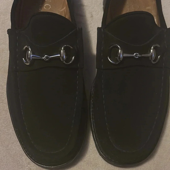 Gucci Men's Black Horsebit Suede Lug Loafers - Picture 5 of 13